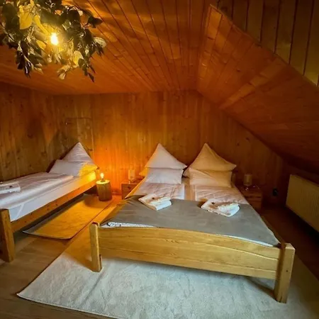 Almgasthaus Knoepflesbrunnen Vierbettzimmer 2 Apartamento